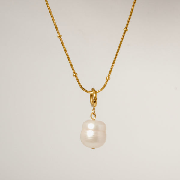 Pearl Pendant Necklace